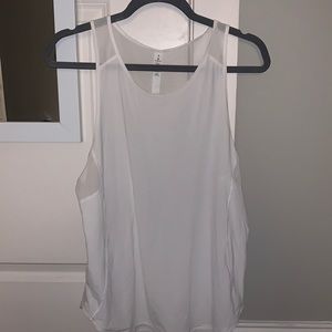 white lululemon tank